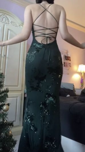 V Neck Green Prom Dresses Evening Gowns With Sequin Appliques,AST2295