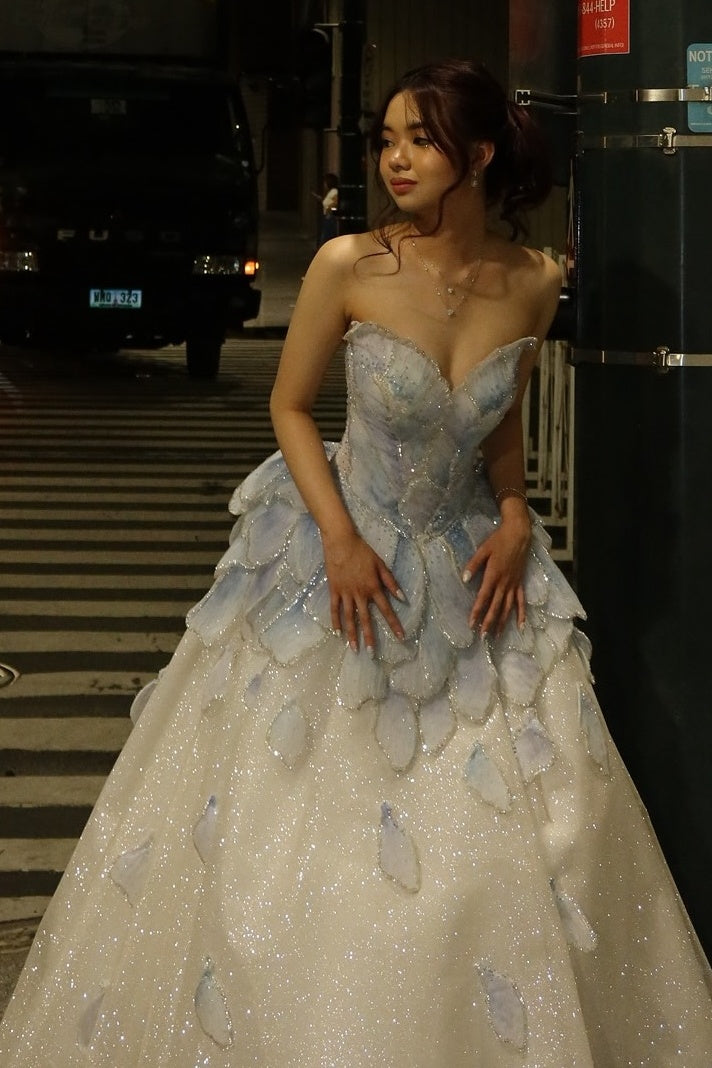 Princess A Line Sweetheart Light Blue Long Prom Dress with Beading