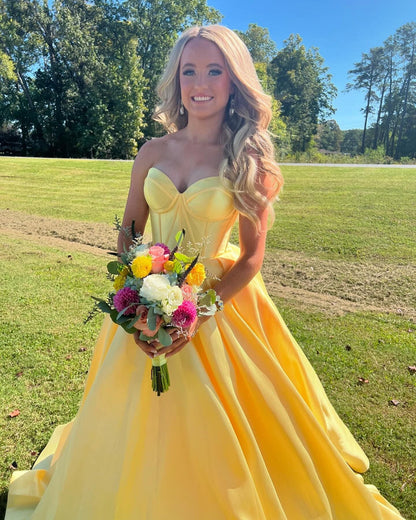 Sweetheart Green Satin A-line Long Formal Gown