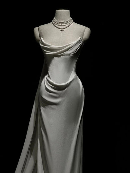 Vintage Mermaid Strapless White Satin Long Wedding Dresses With Ruffles
