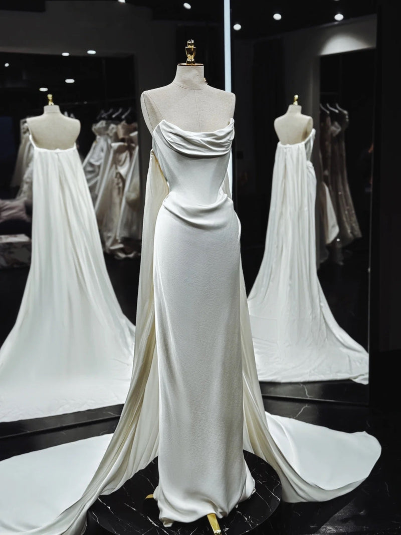 Vintage Mermaid Strapless White Satin Long Wedding Dresses With Ruffles
