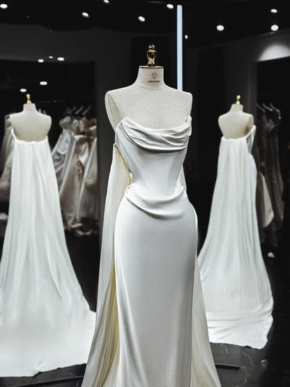 Vintage Mermaid Strapless White Satin Long Wedding Dresses With Ruffles