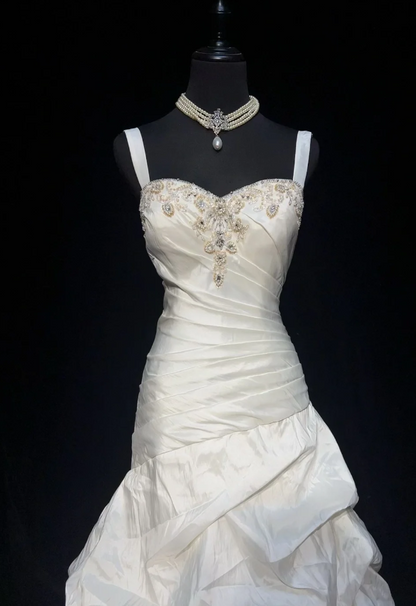 Vintage Sheath Long Wedding Dresses Spaghetti Straps Satin White Bridal Gowns Sleeveless Bridal Dresses